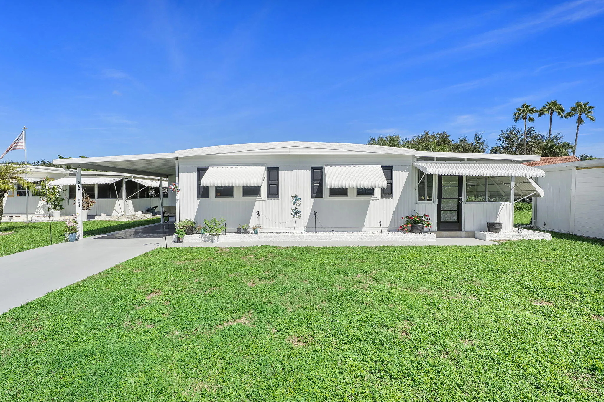 8702 Duchess Court E #352