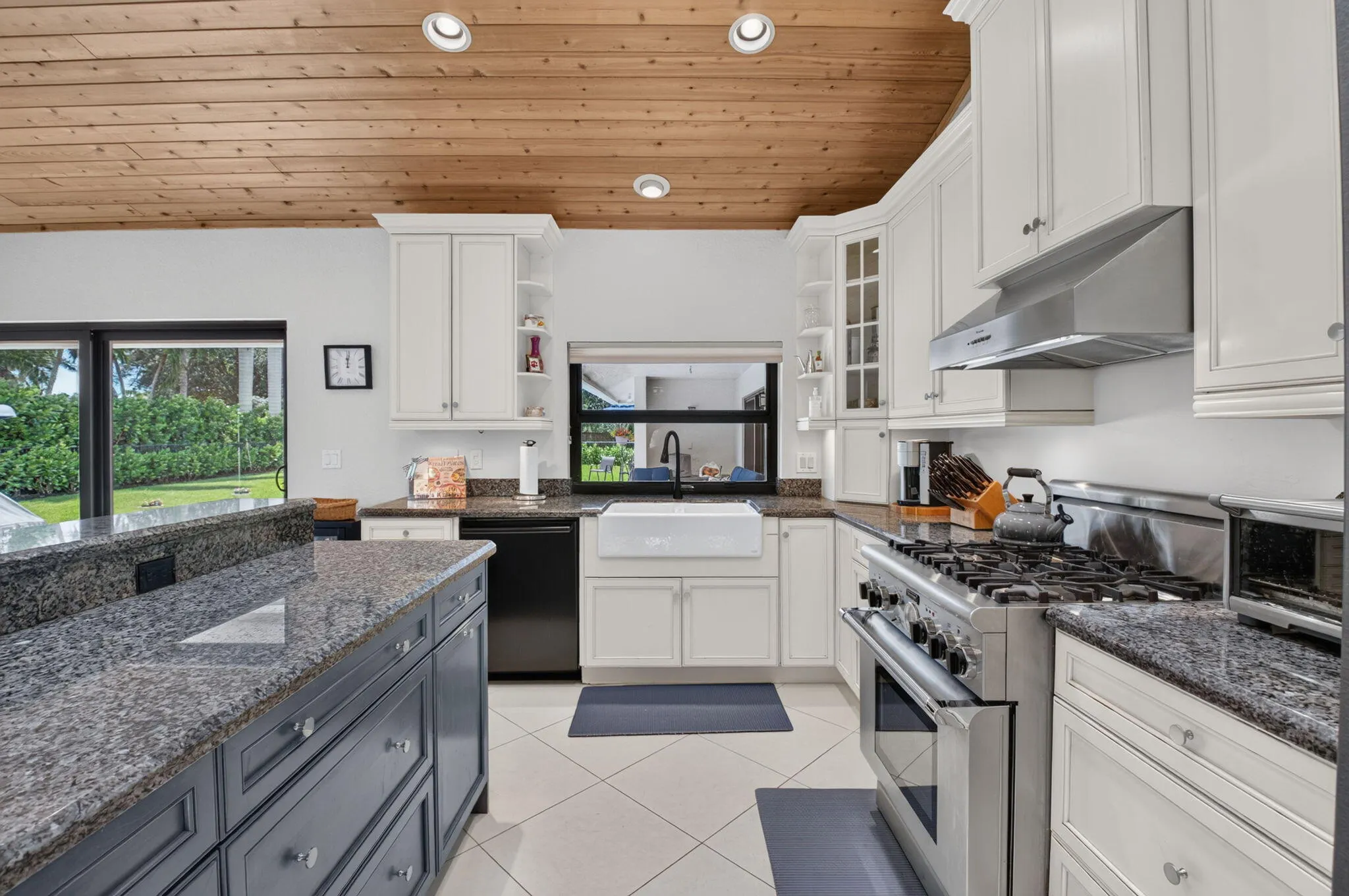 2750 NW 26TH Court