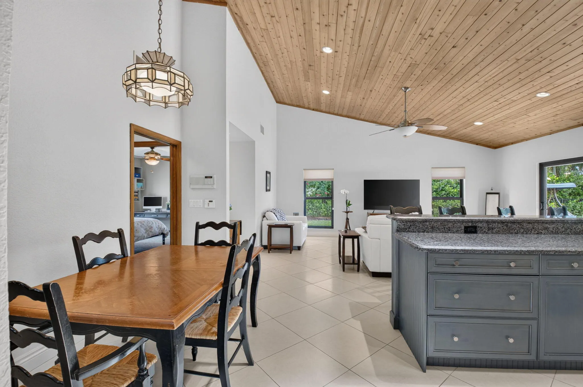 2750 NW 26TH Court