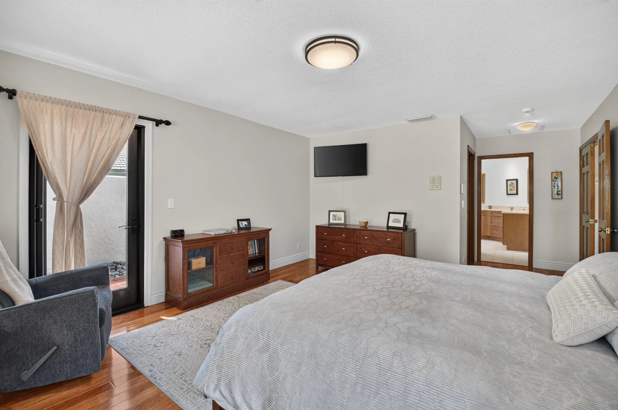 2750 NW 26TH Court