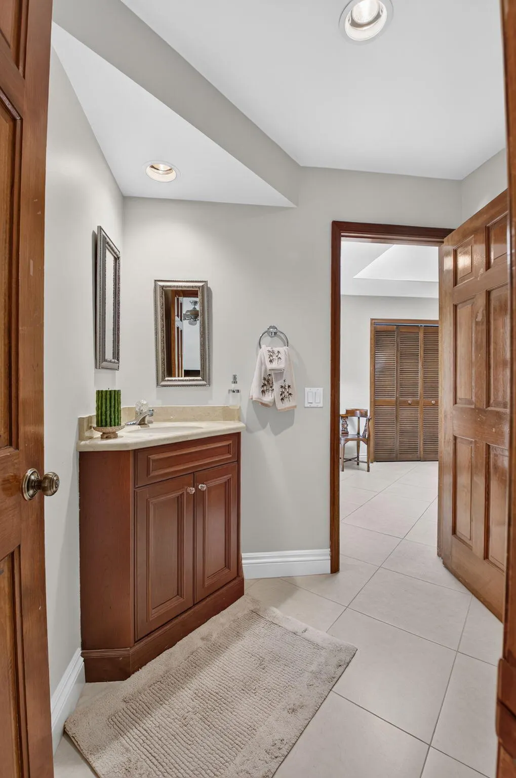 2750 NW 26TH Court
