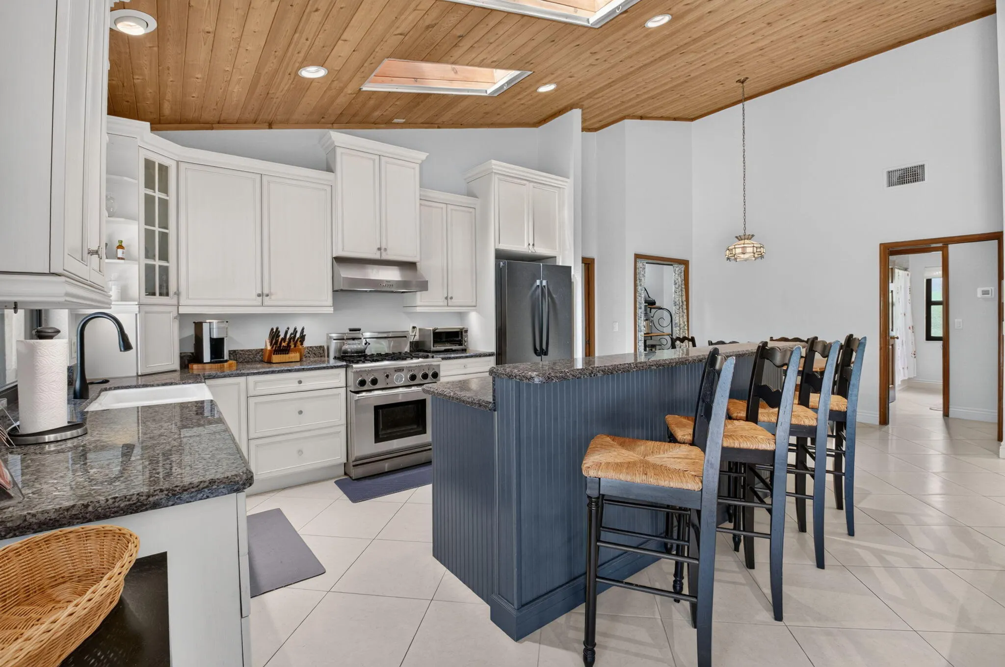 2750 NW 26TH Court