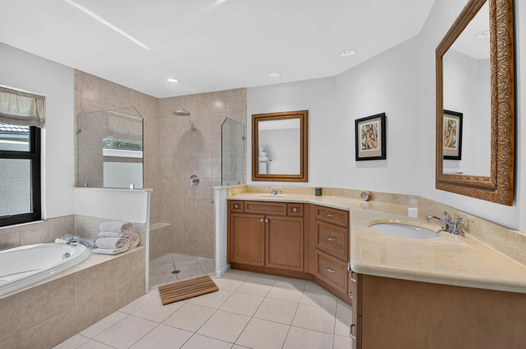 2750 NW 26TH Court