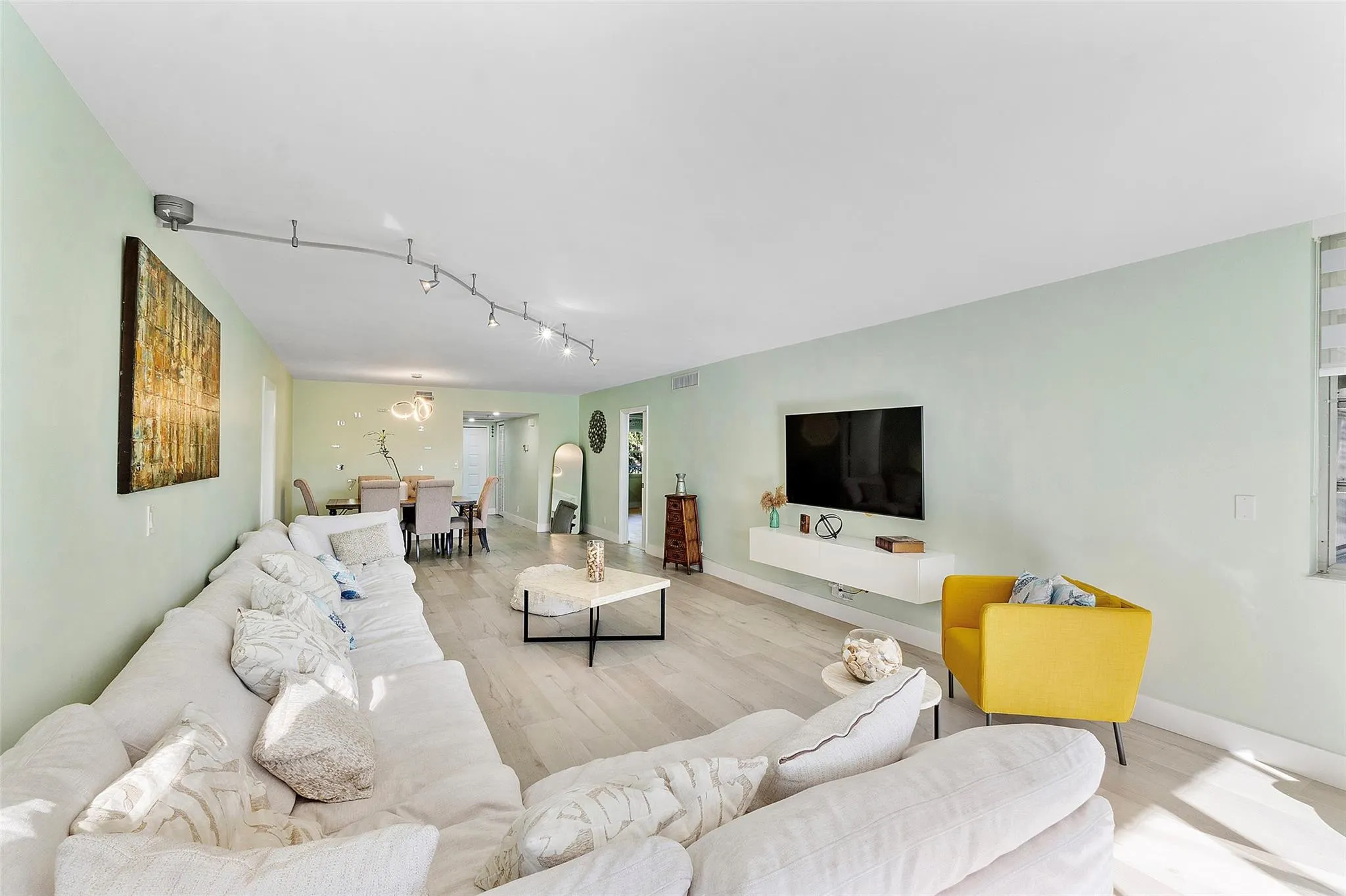 4261 W Palm Aire Drive #UNIT 203