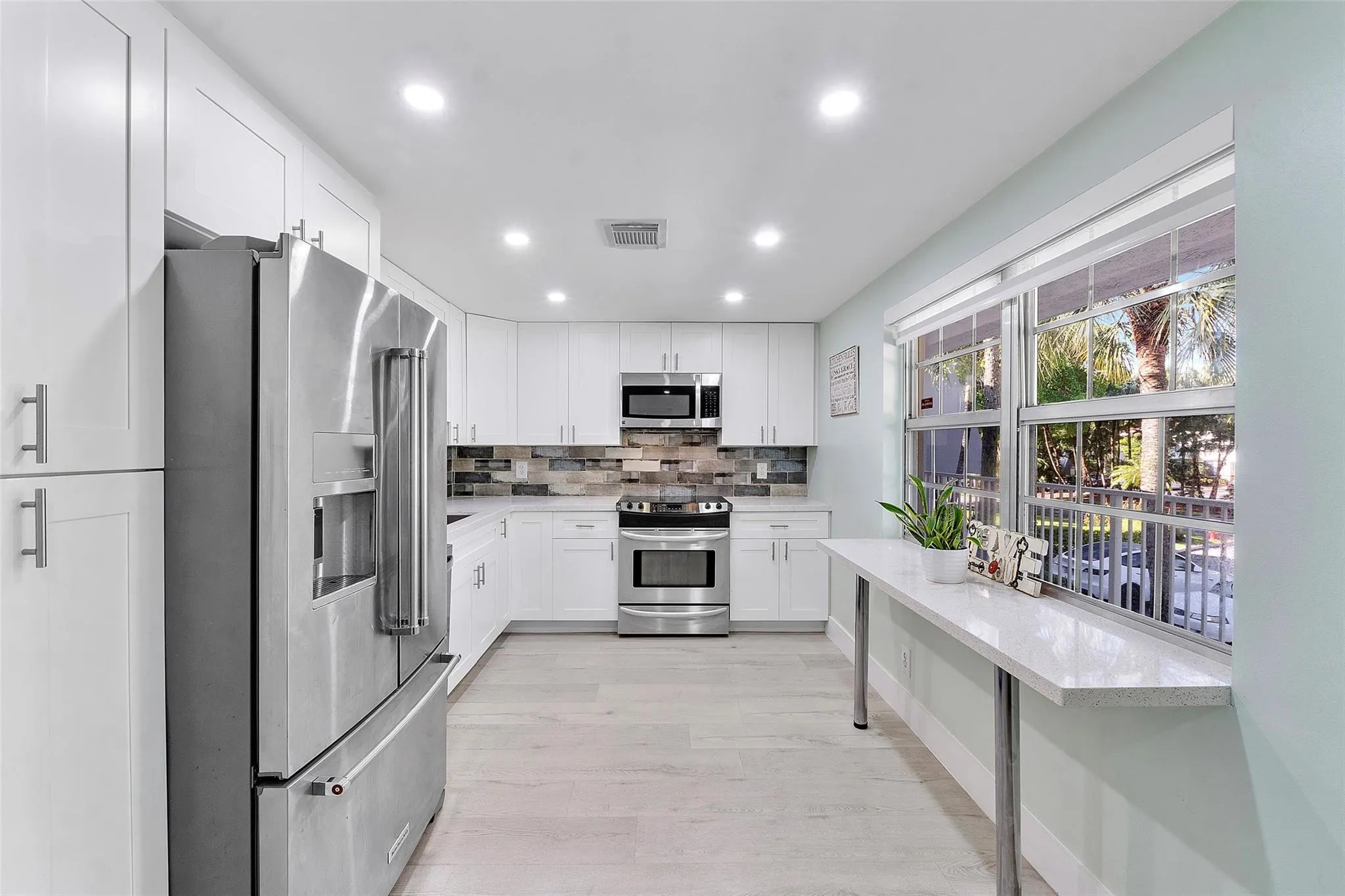 4261 W Palm Aire Drive #UNIT 203
