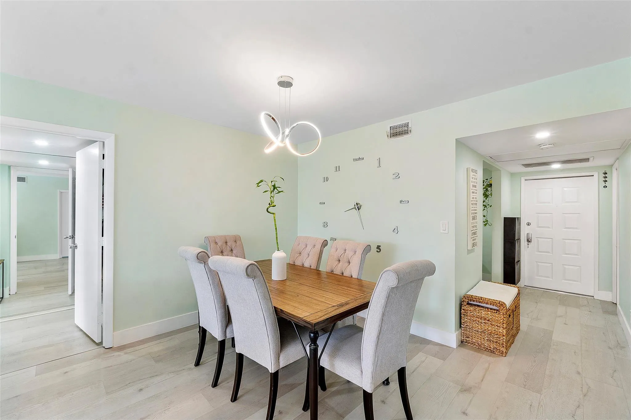 4261 W Palm Aire Drive #UNIT 203