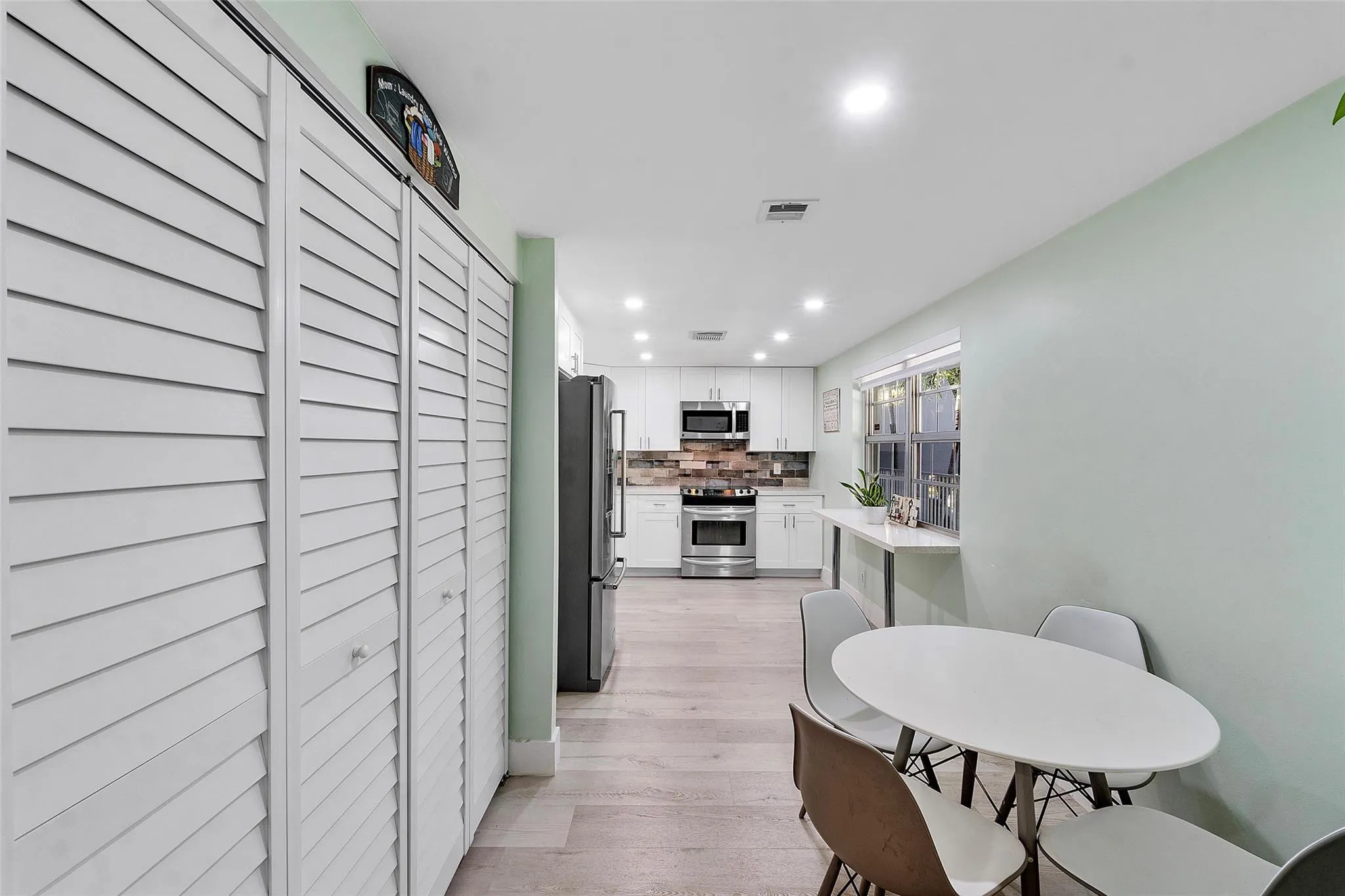 4261 W Palm Aire Drive #UNIT 203