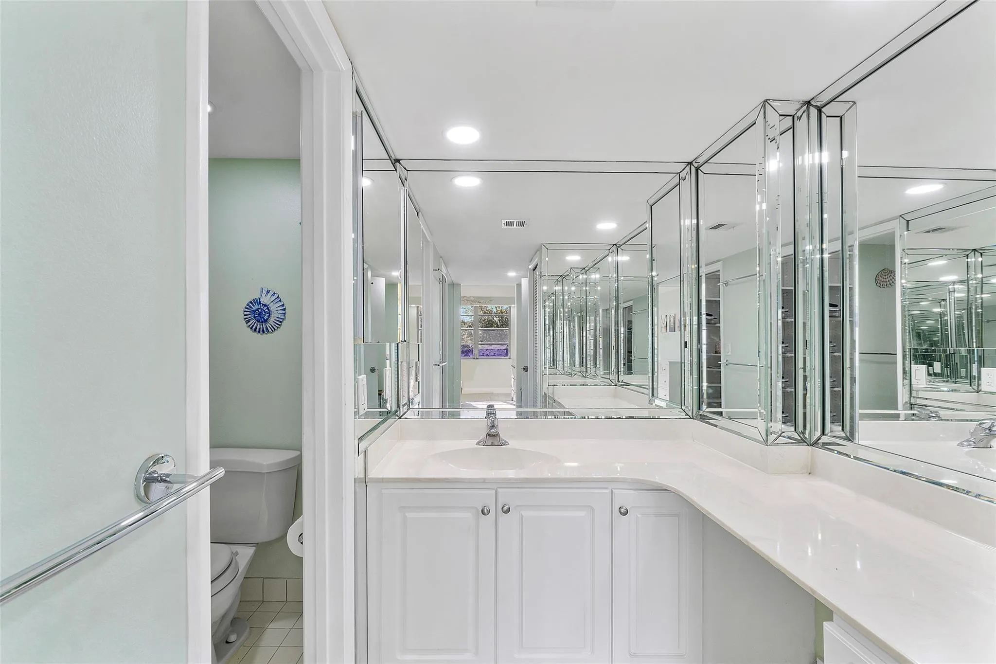 4261 W Palm Aire Drive #UNIT 203