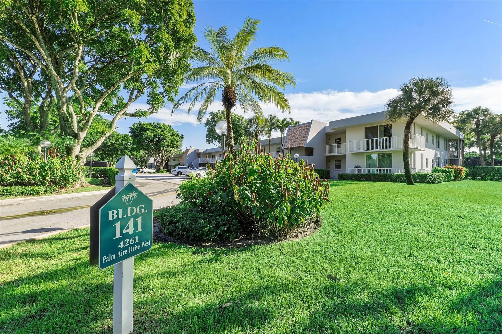 4261 W Palm Aire Drive #UNIT 203