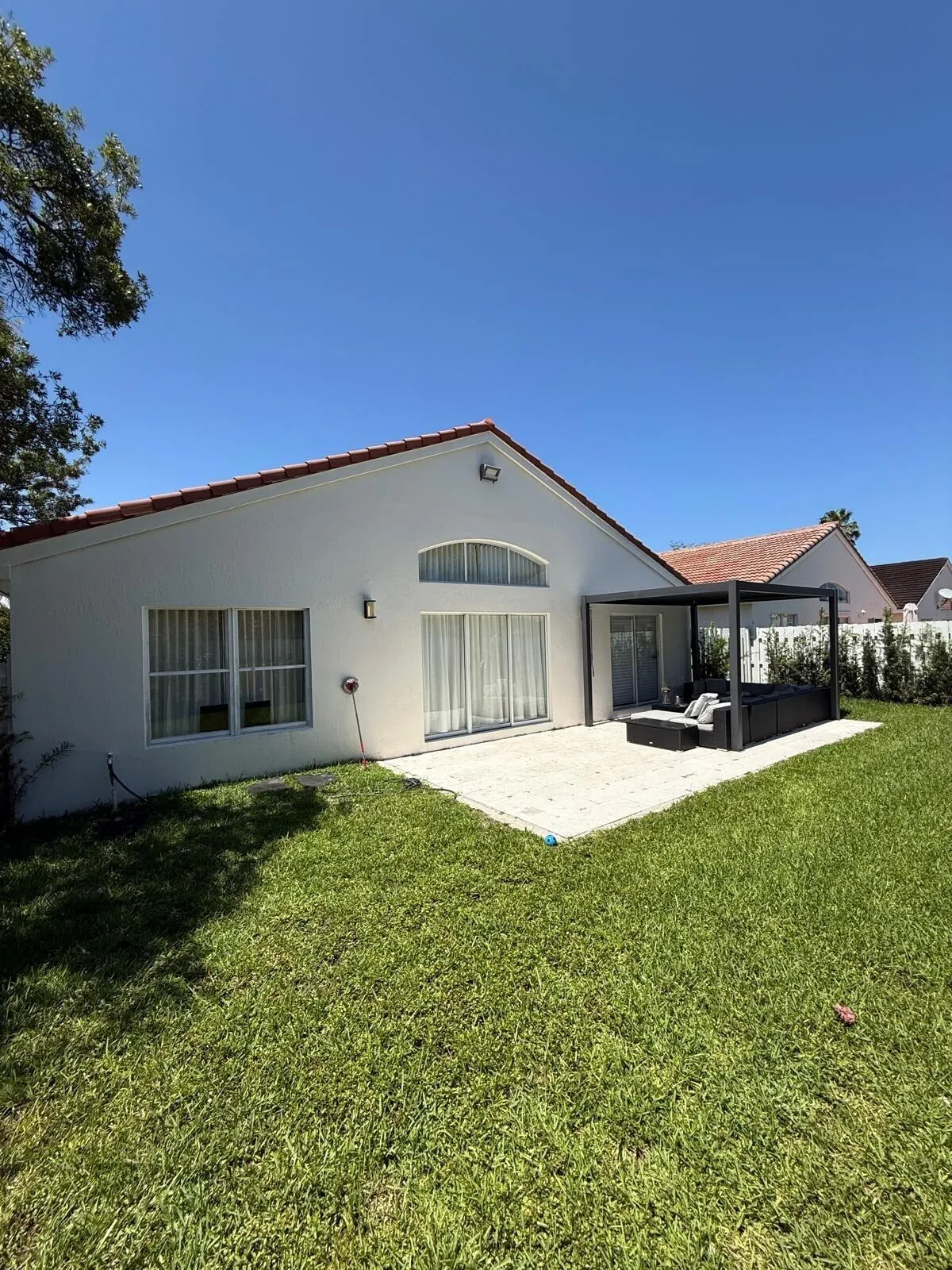 3380 SW 50TH Street