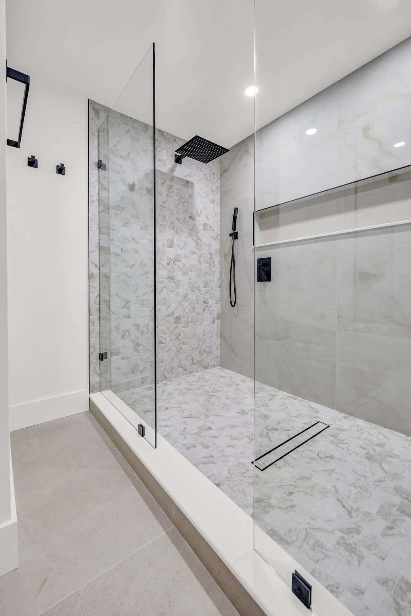 5701 CAMINO DEL SOL #106