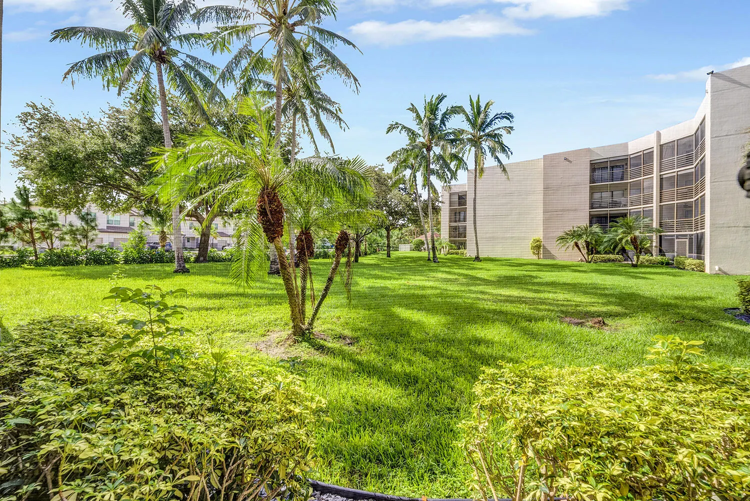 5701 CAMINO DEL SOL #106