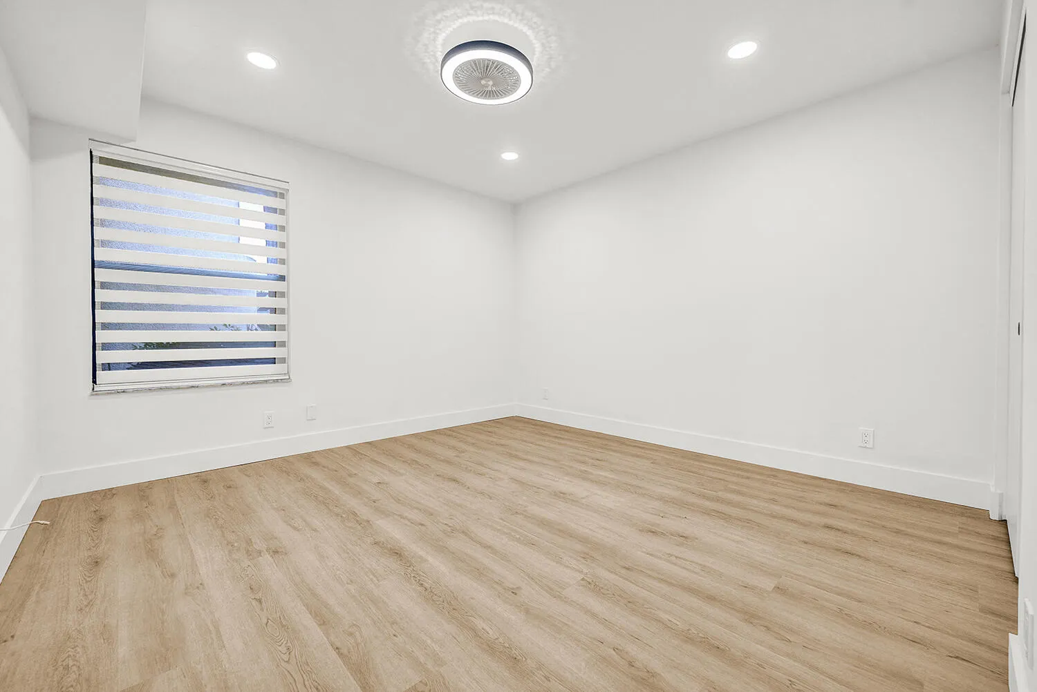 5701 CAMINO DEL SOL #106