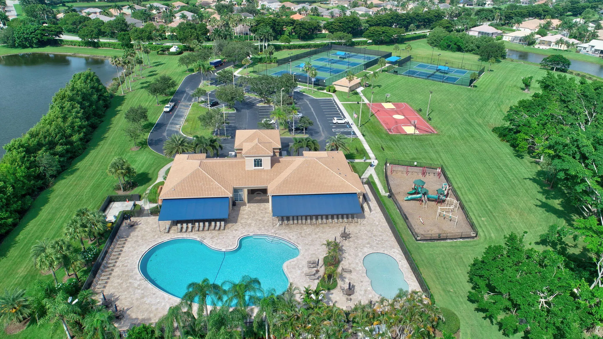 21262 Falls Ridge Way