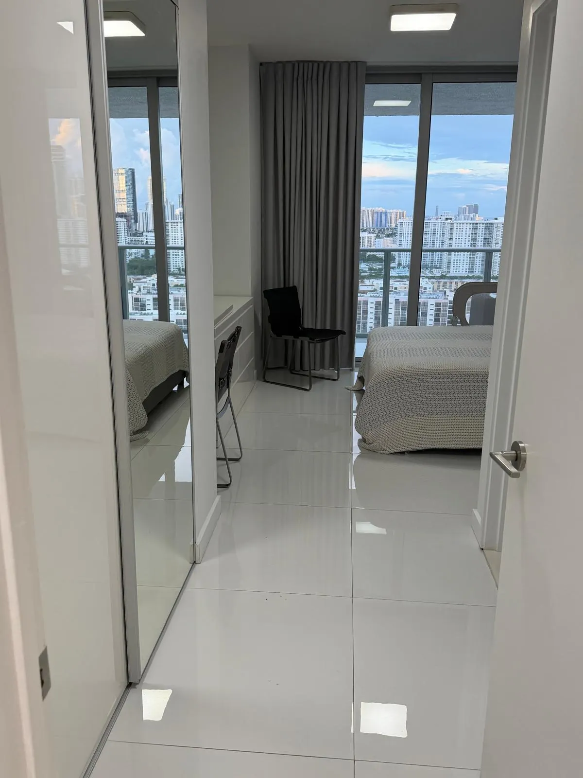 330 Sunny Isles Boulevard #5-2407