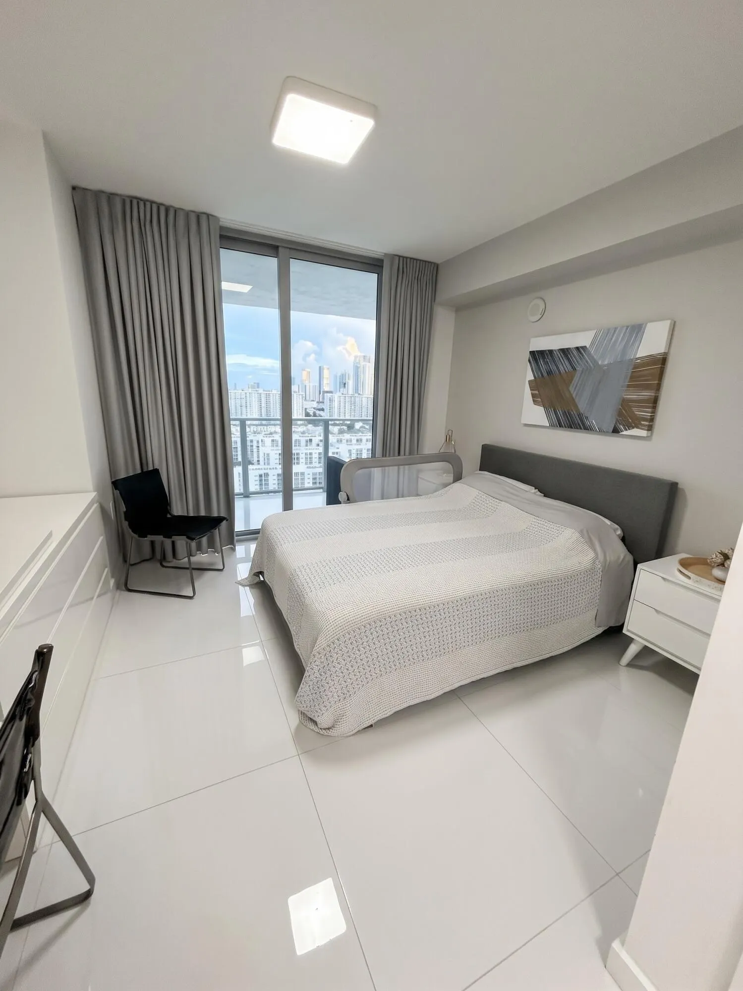 330 Sunny Isles Boulevard #5-2407