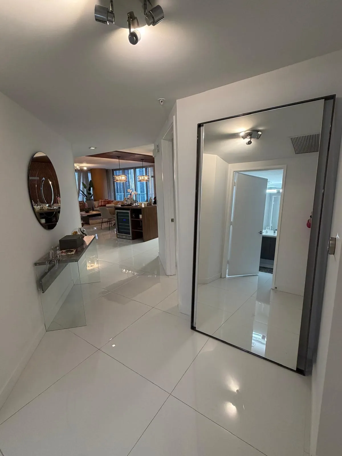330 Sunny Isles Boulevard #5-2407