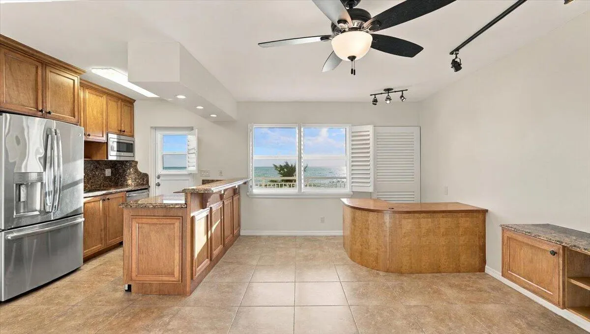 901 S SURF Road #506