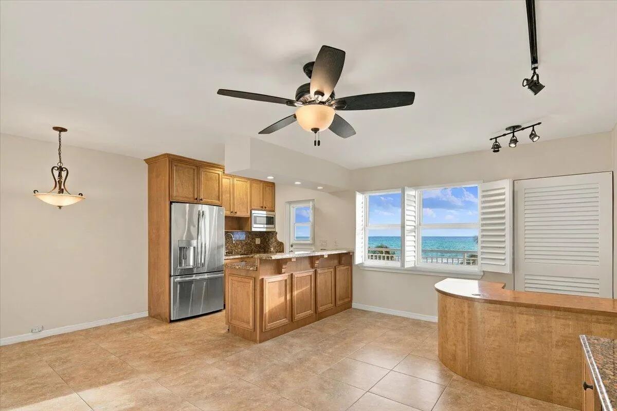 901 S SURF Road #506