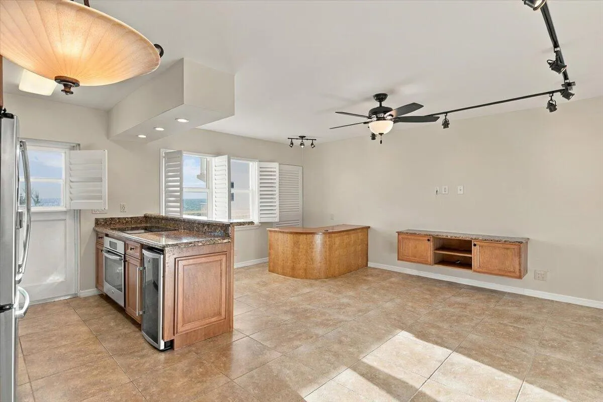 901 S SURF Road #506