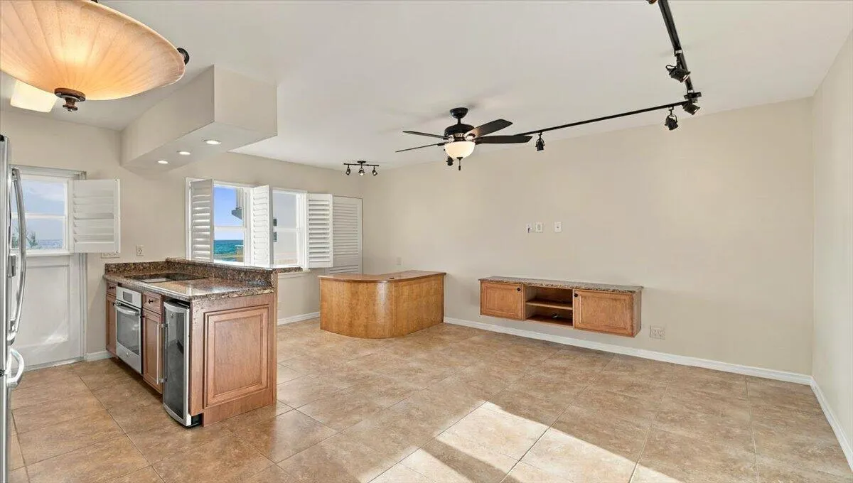 901 S SURF Road #506