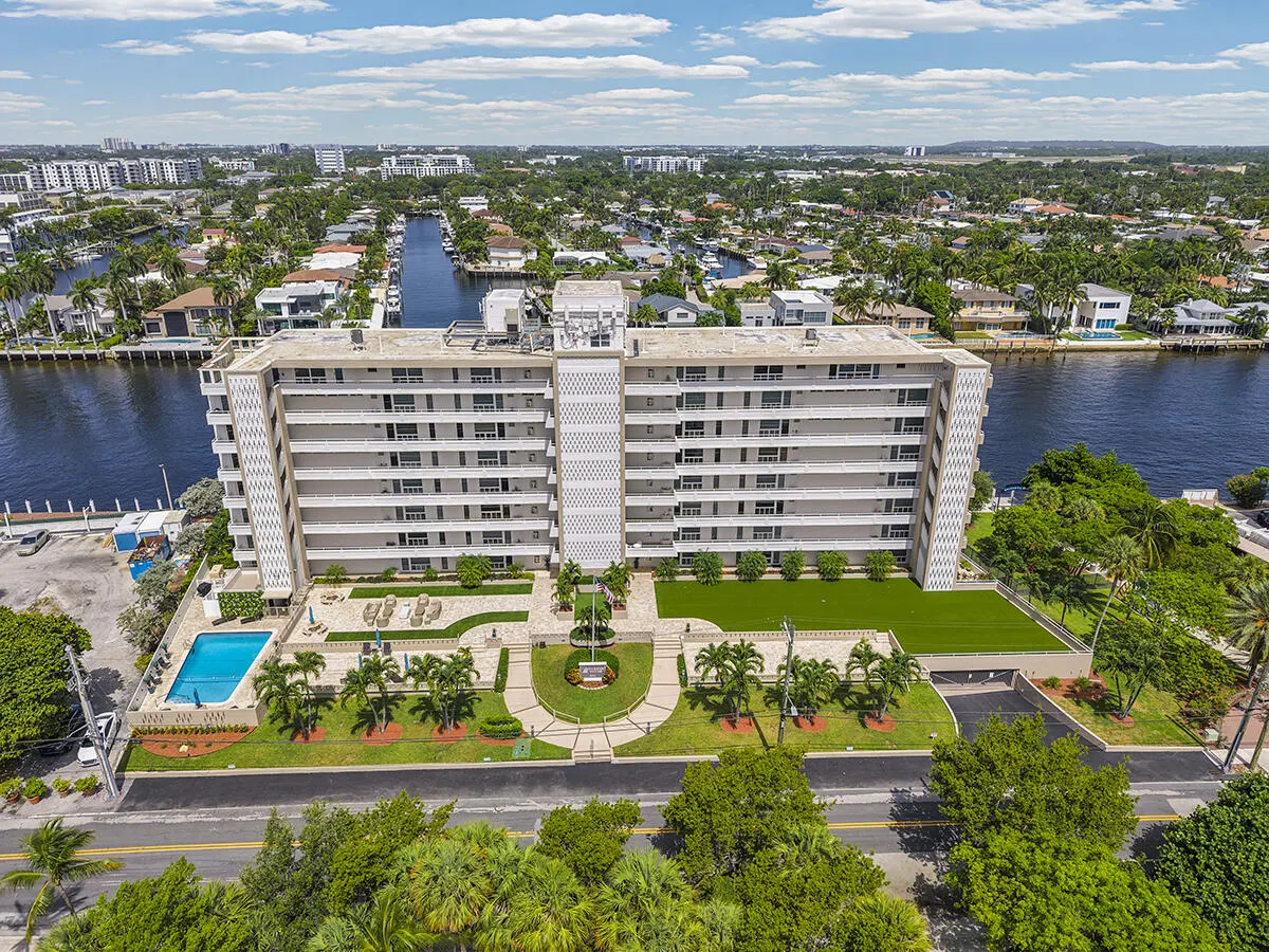 201 N Riverside Drive ##802