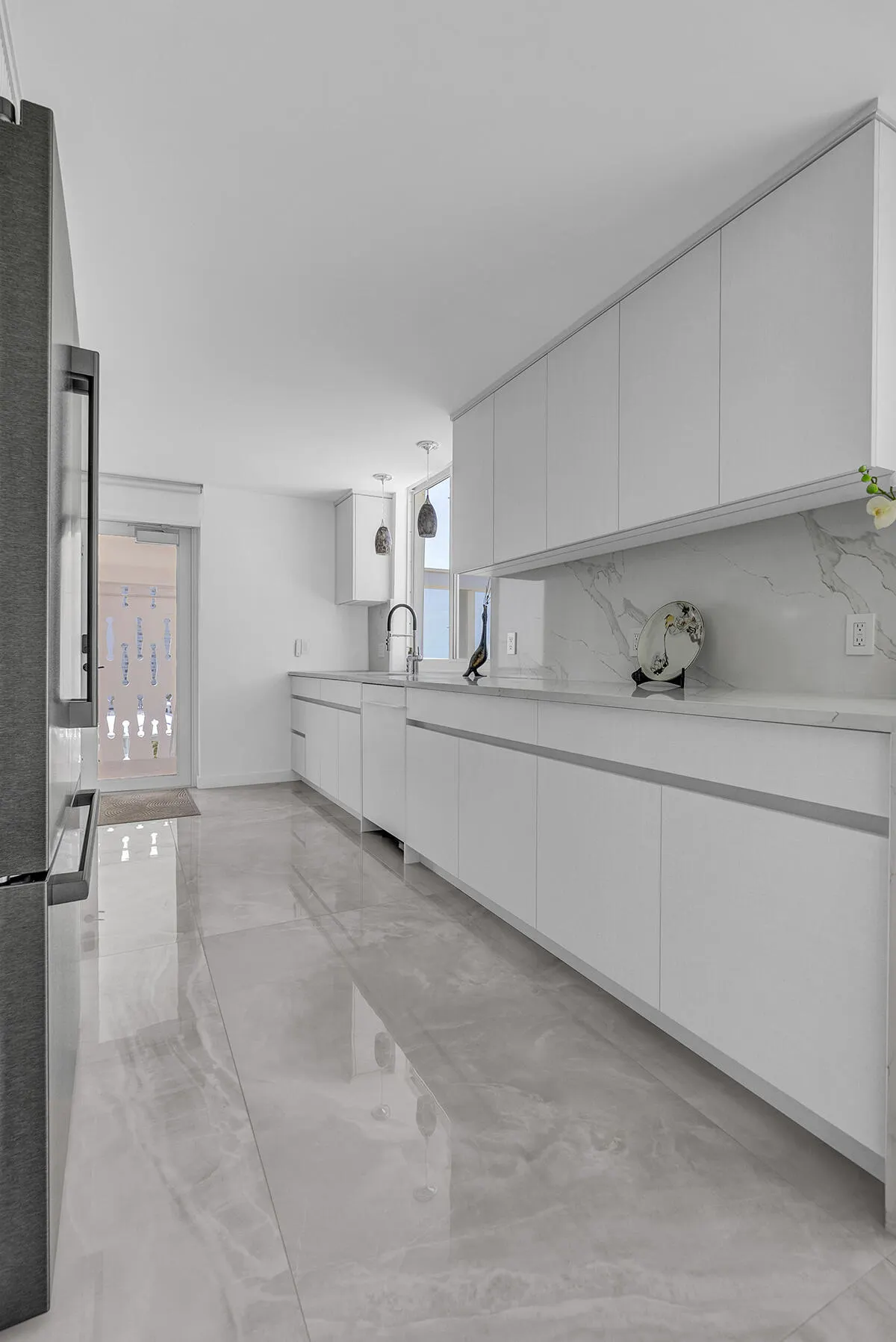 201 N Riverside Drive ##802