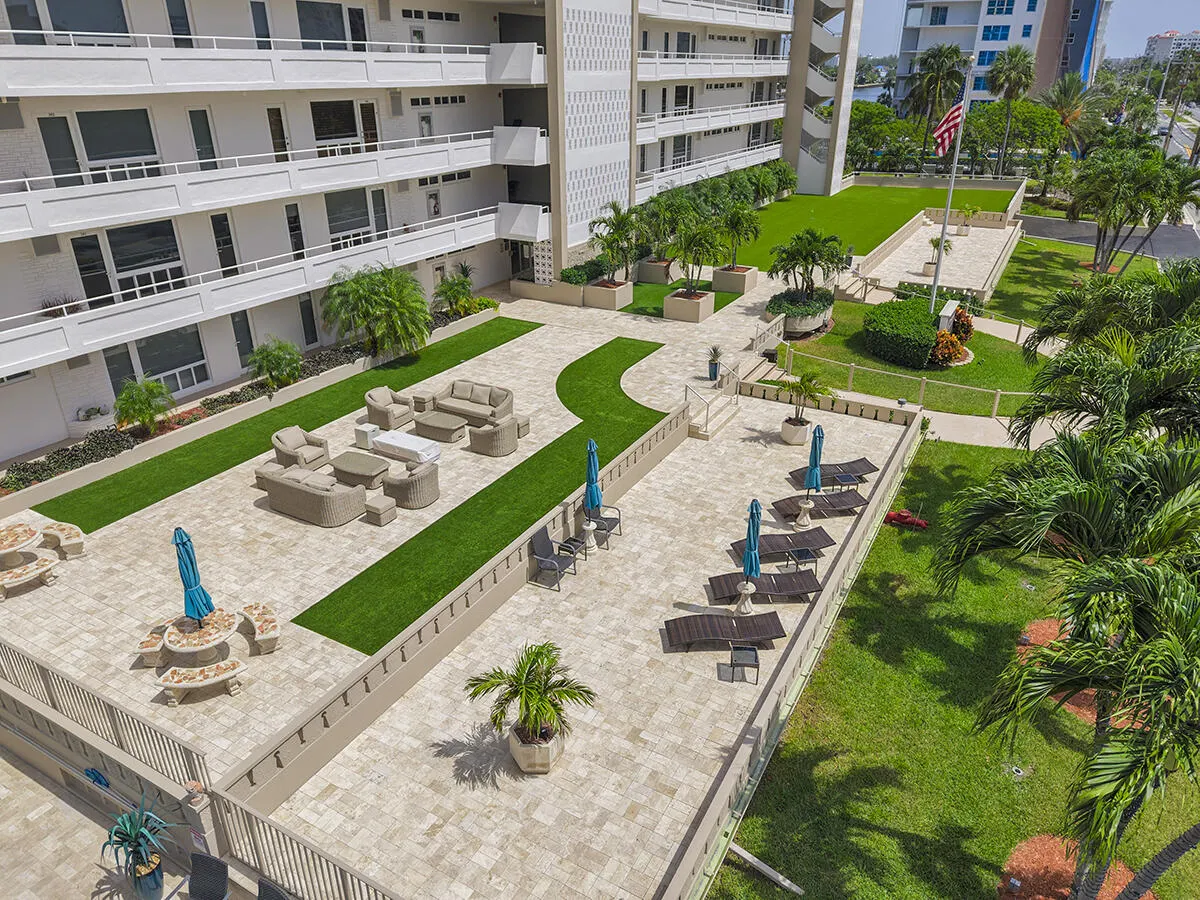 201 N Riverside Drive ##802