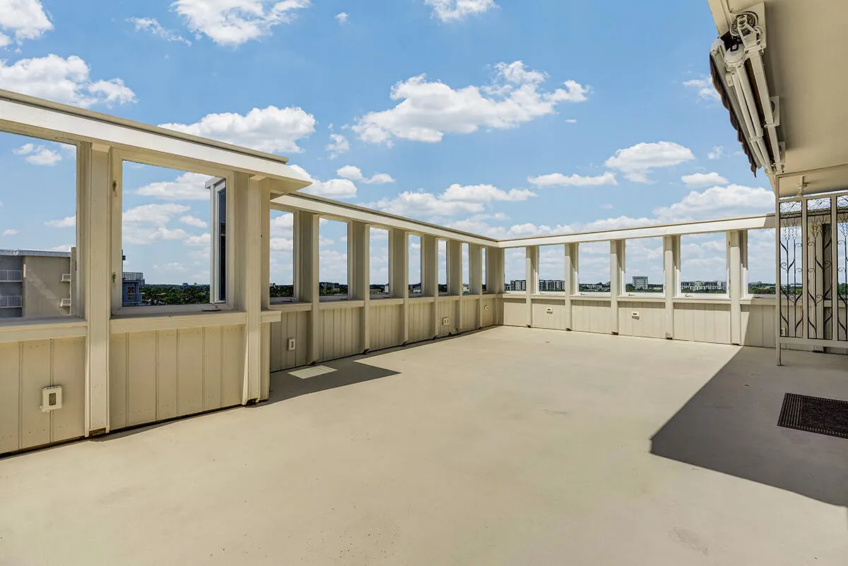 201 N Riverside Drive ##802