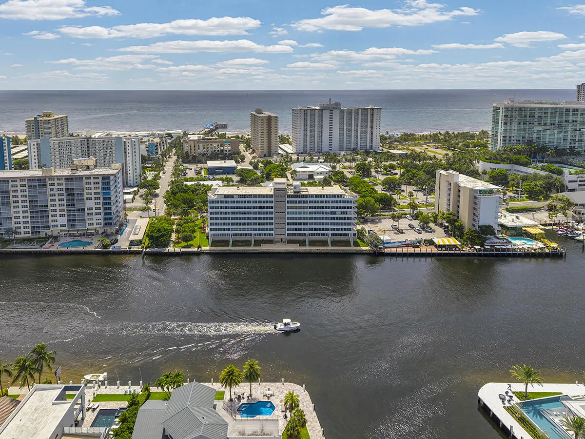 201 N Riverside Drive ##802