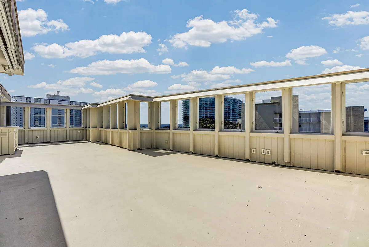 201 N Riverside Drive ##802