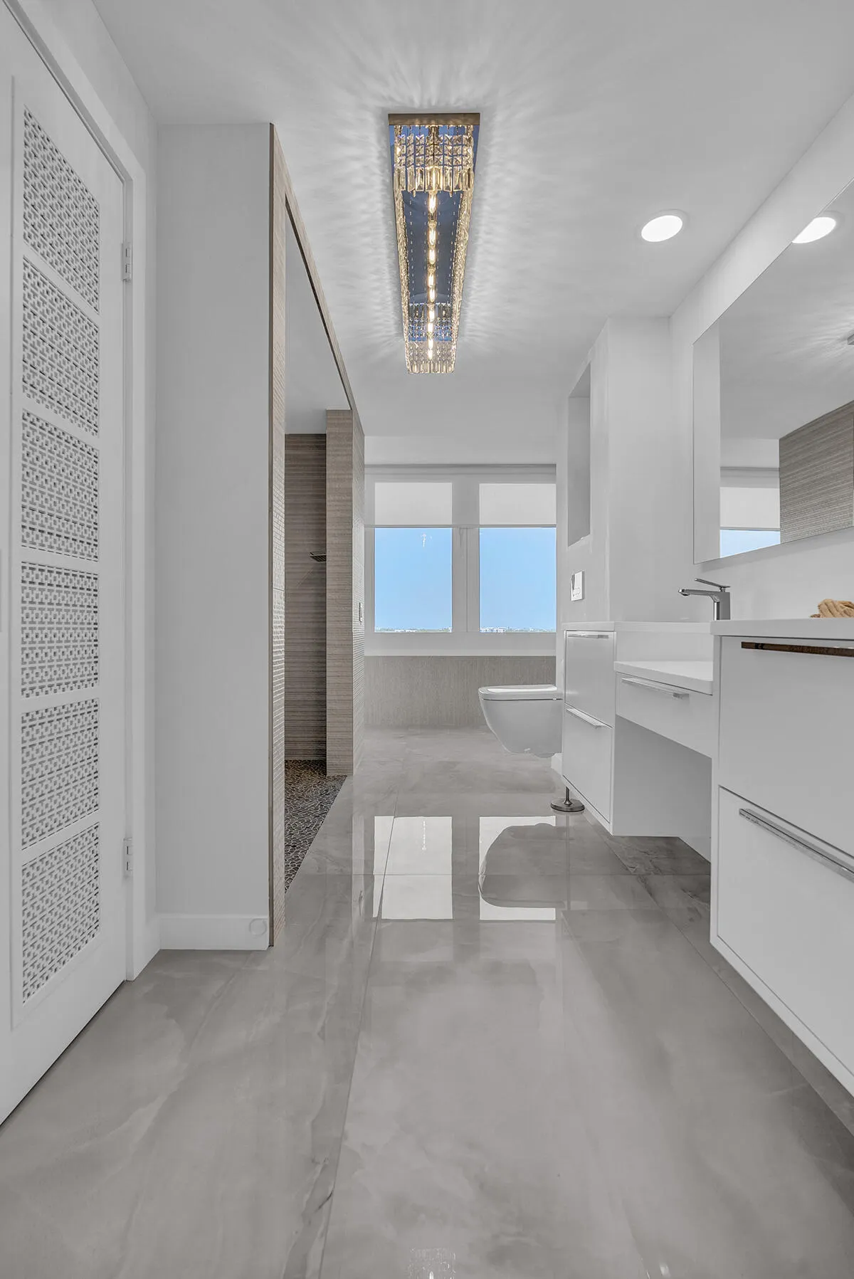 201 N Riverside Drive ##802