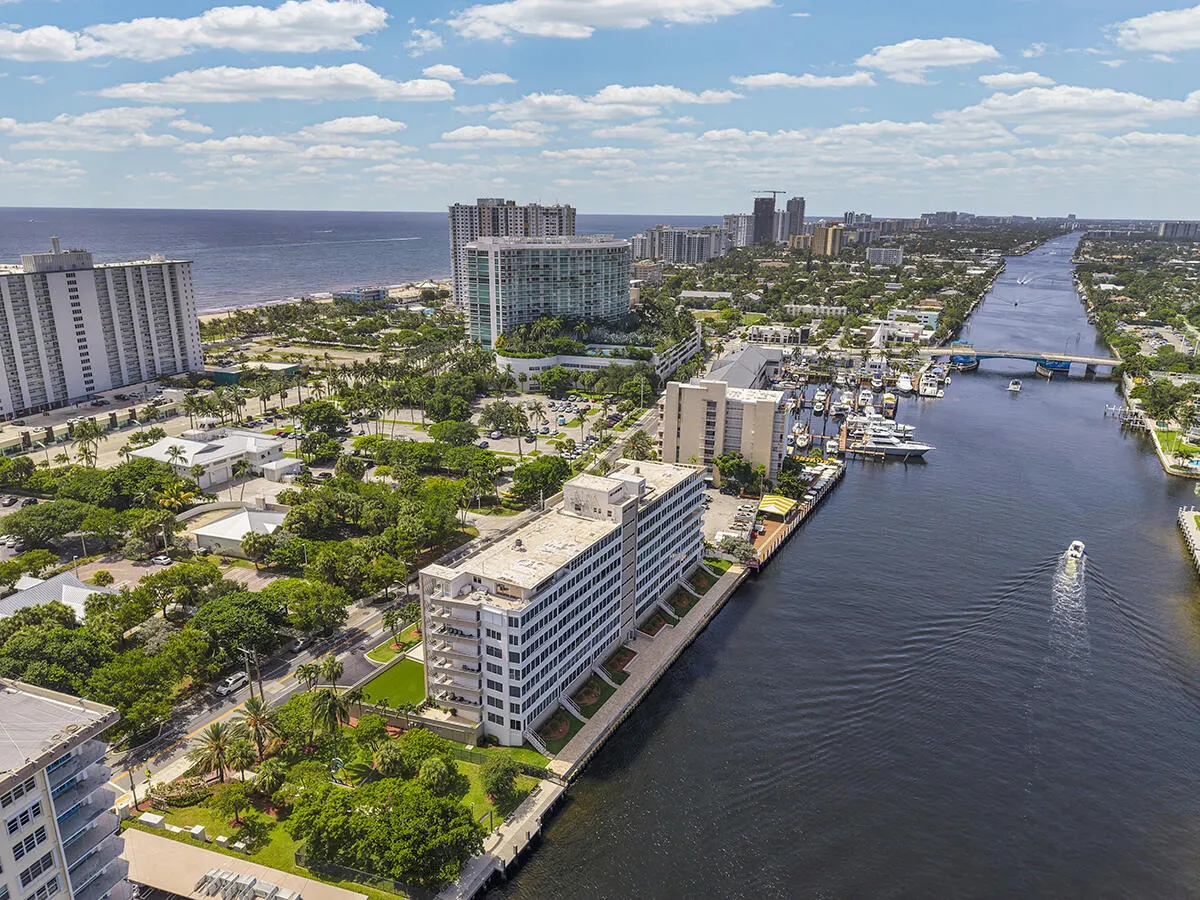 201 N Riverside Drive ##802