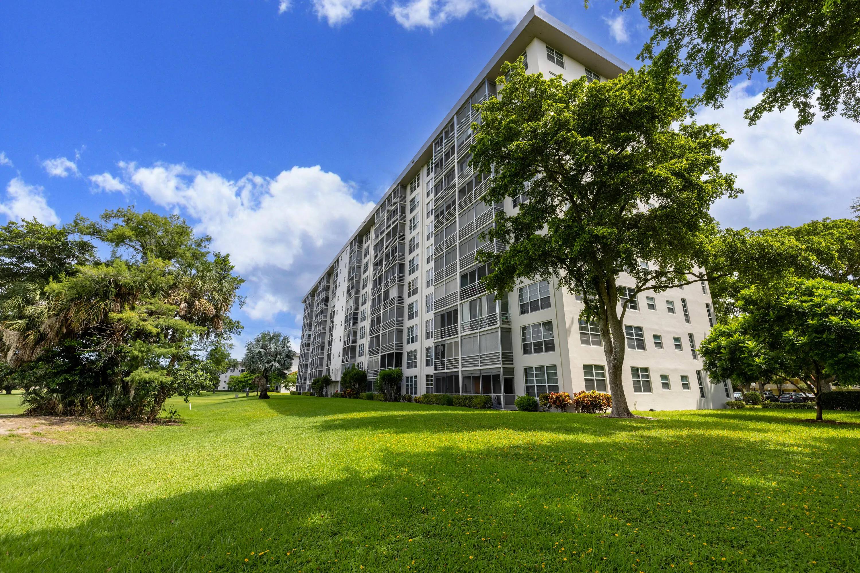 575 Oaks Lane #708