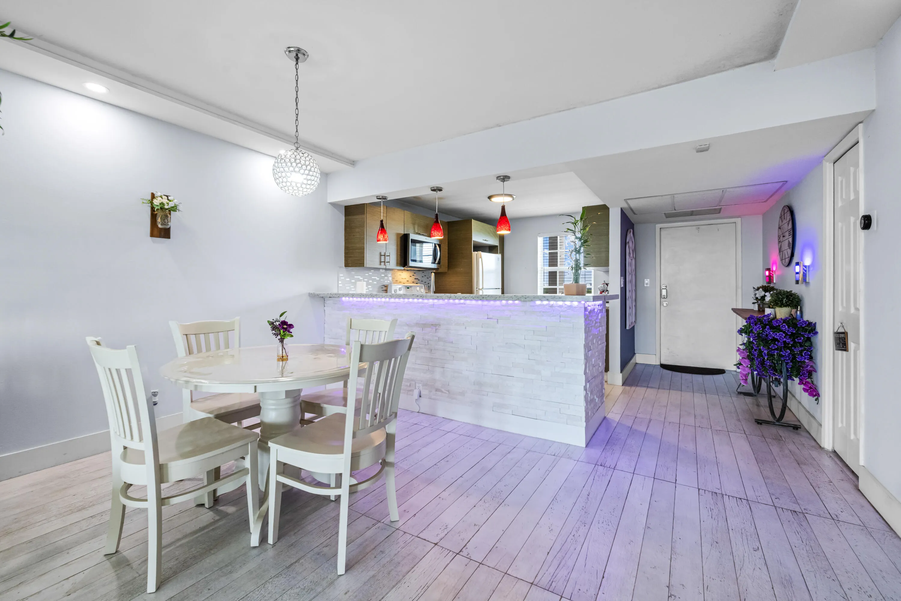 575 Oaks Lane #708