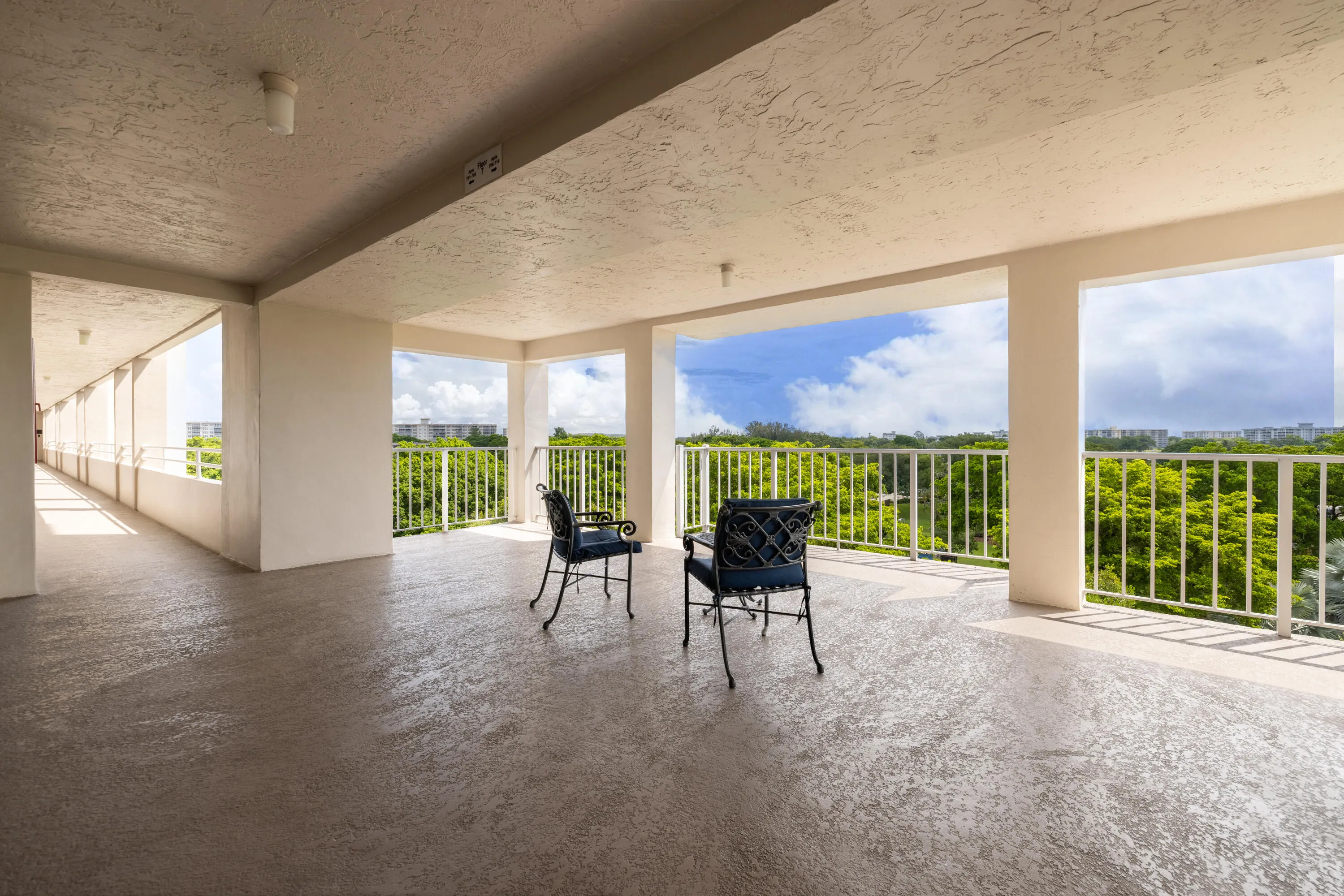 575 Oaks Lane #708