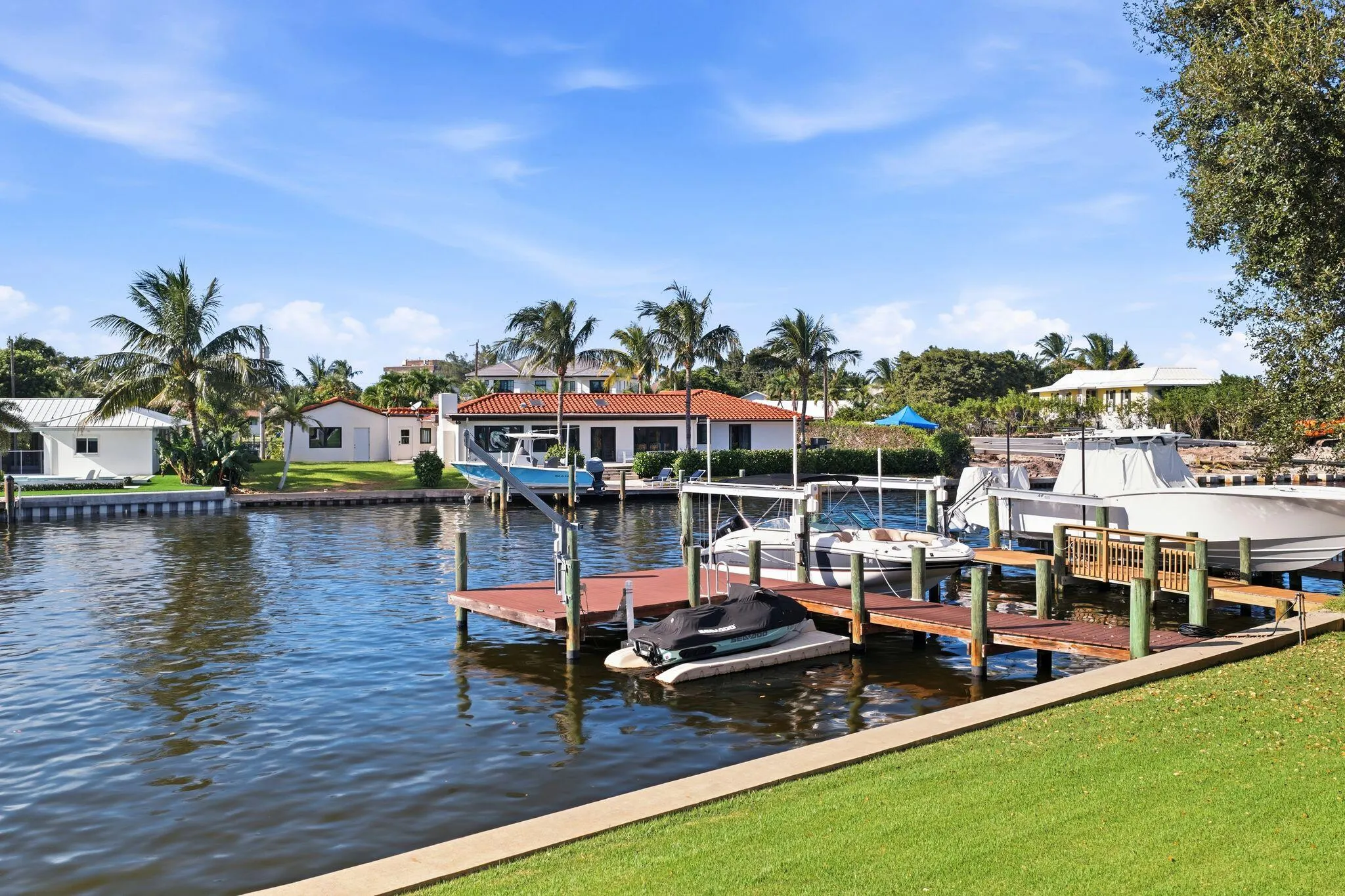 1950 Portage Landing N