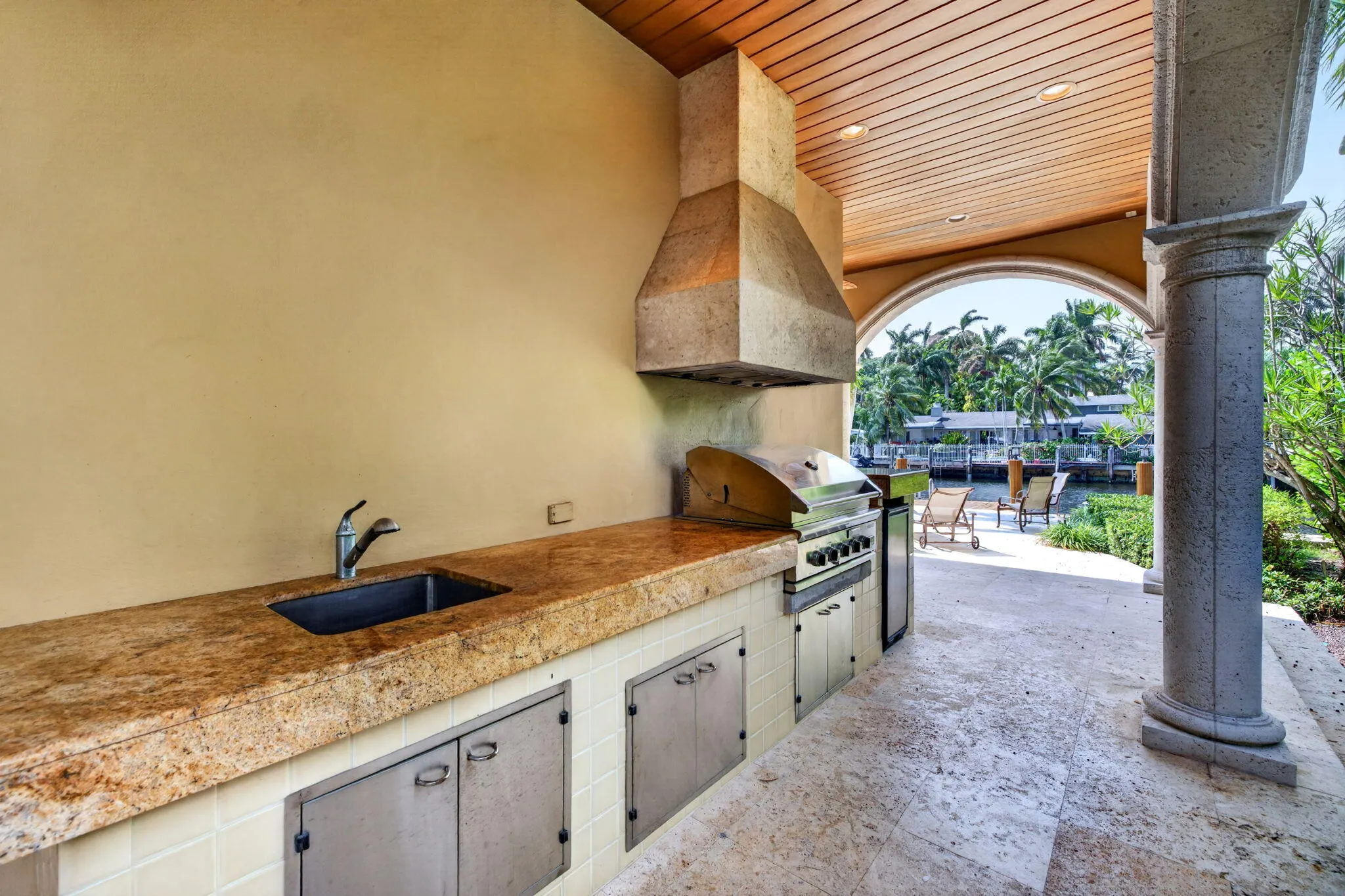 67 ROYAL PALM Drive