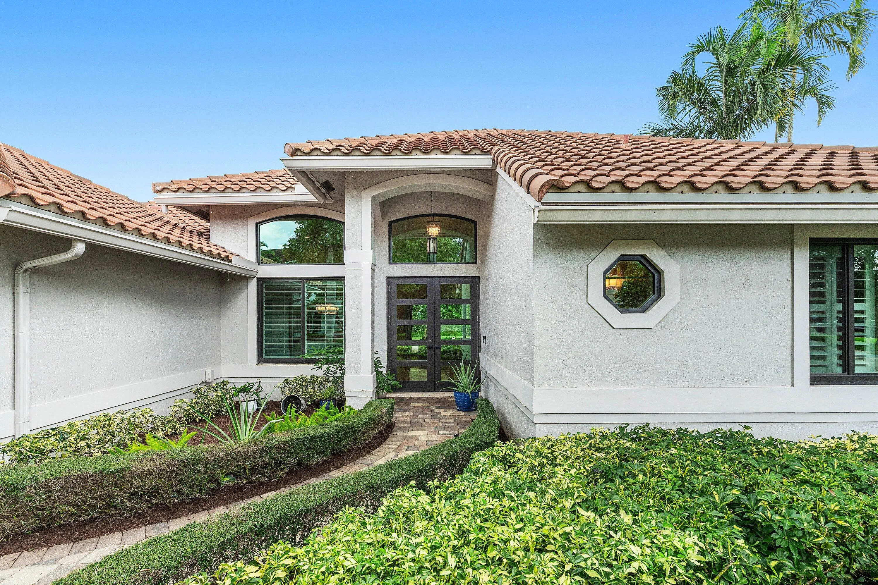 5844 SAINT ANNES Way