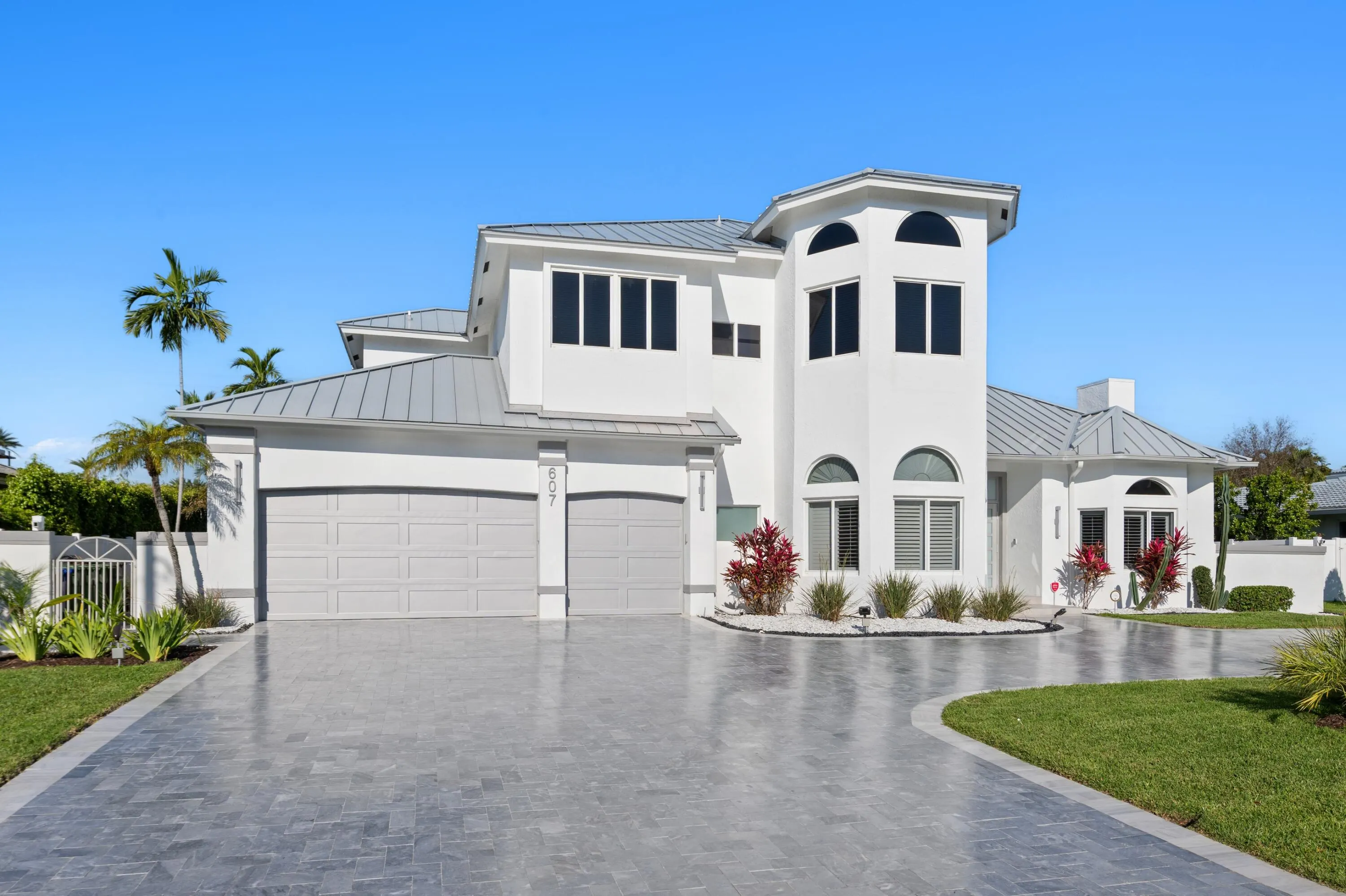607 INTRACOASTAL Drive