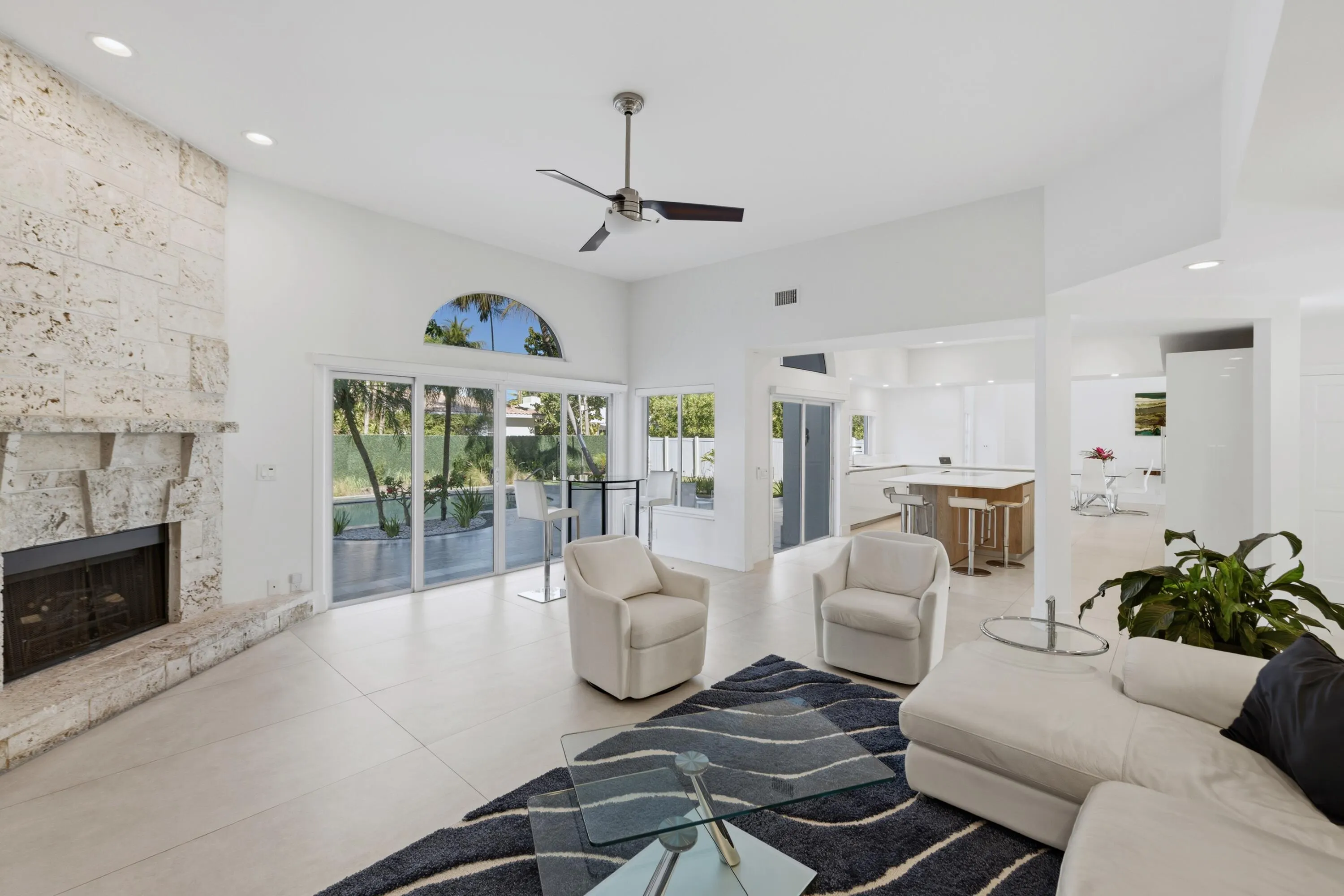 607 INTRACOASTAL Drive