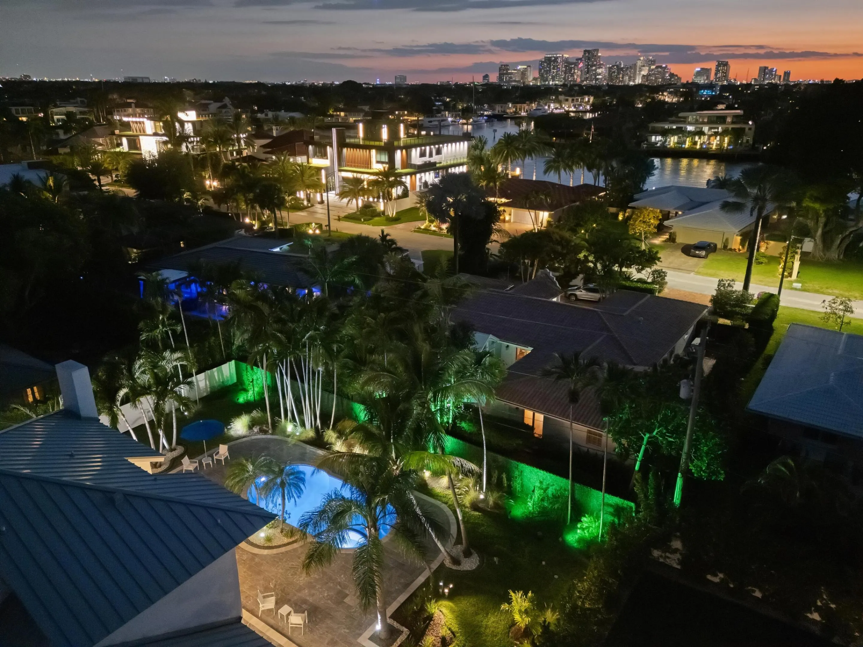 607 INTRACOASTAL Drive