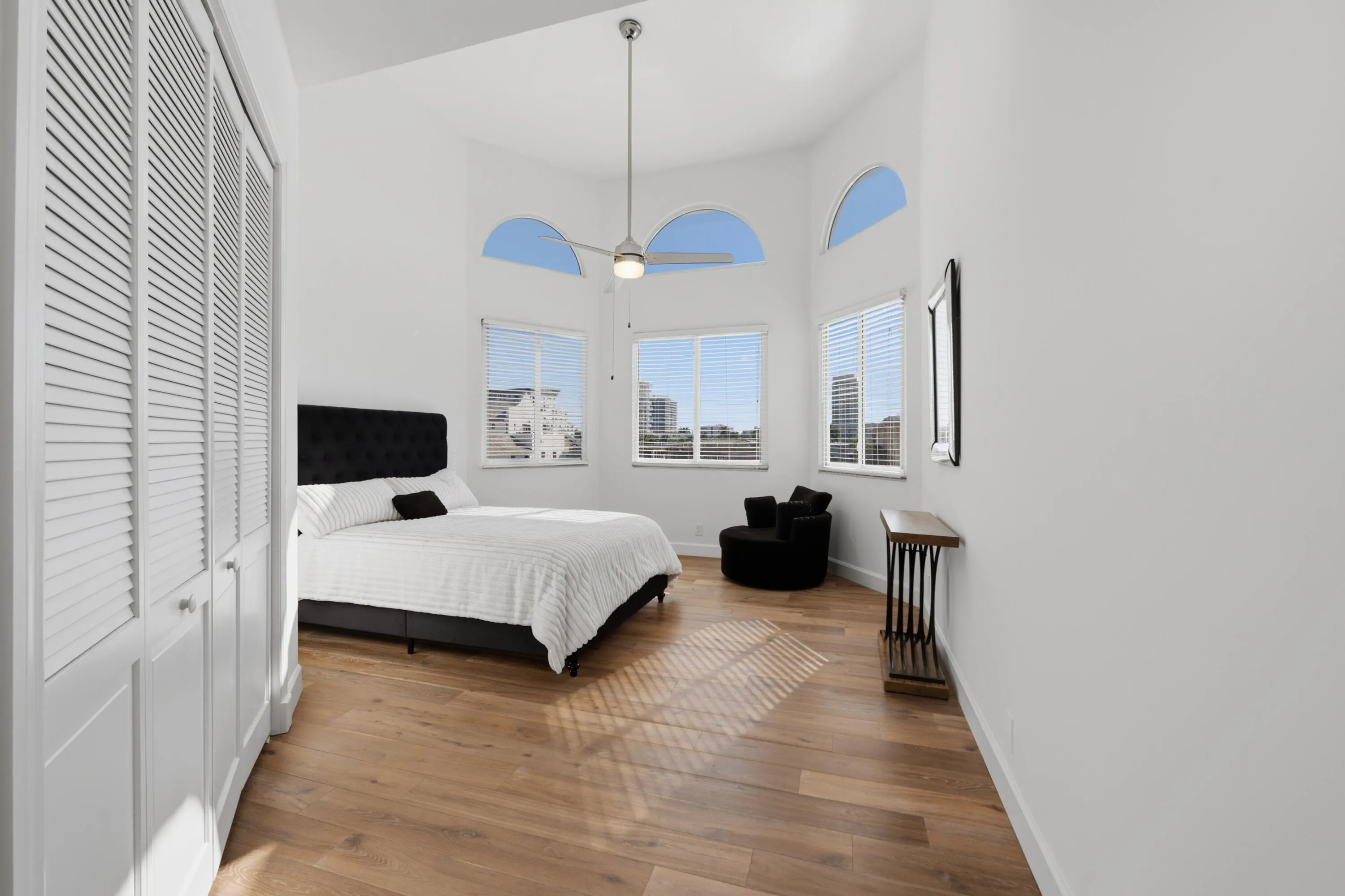 607 INTRACOASTAL Drive