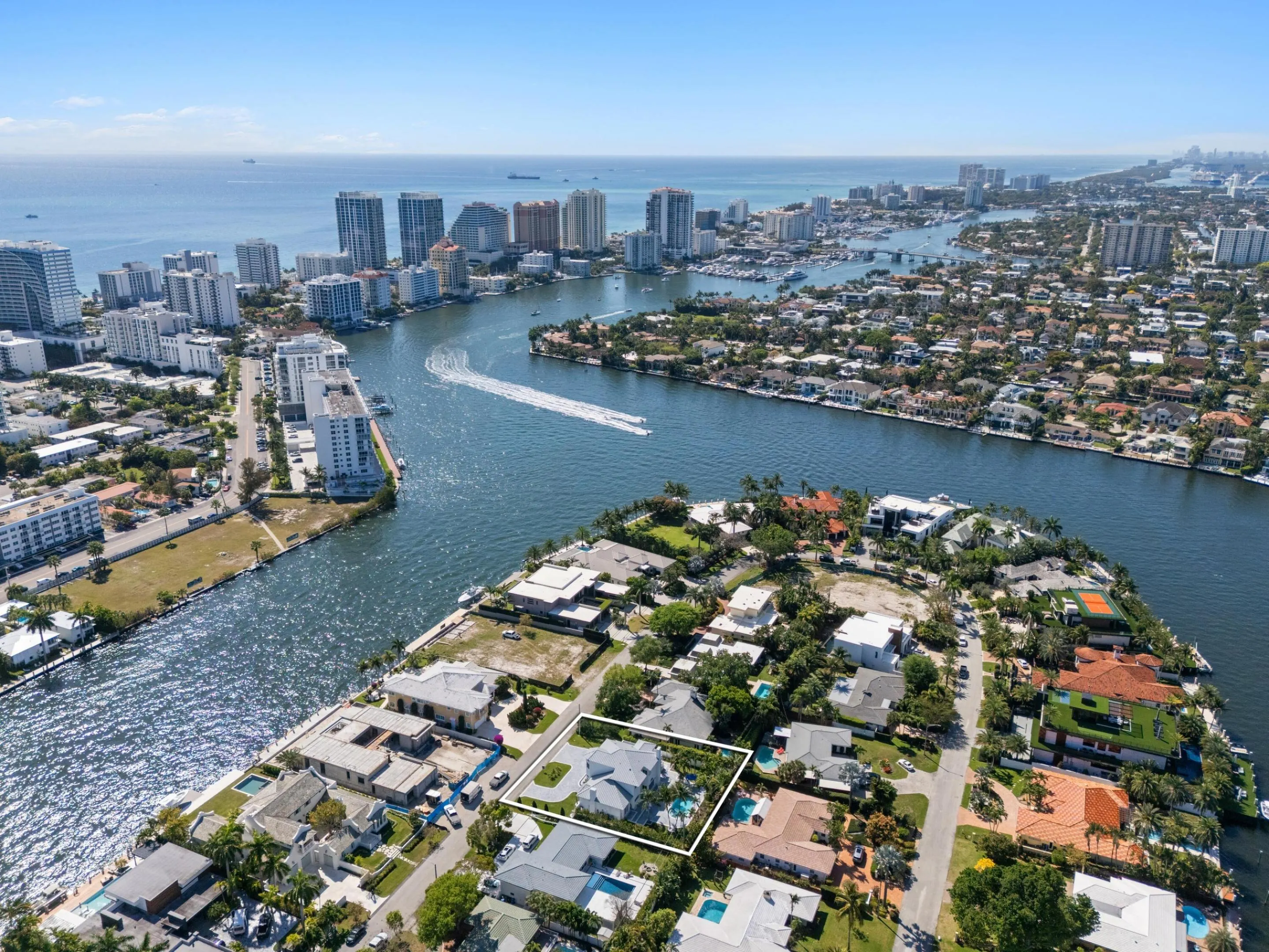 607 INTRACOASTAL Drive