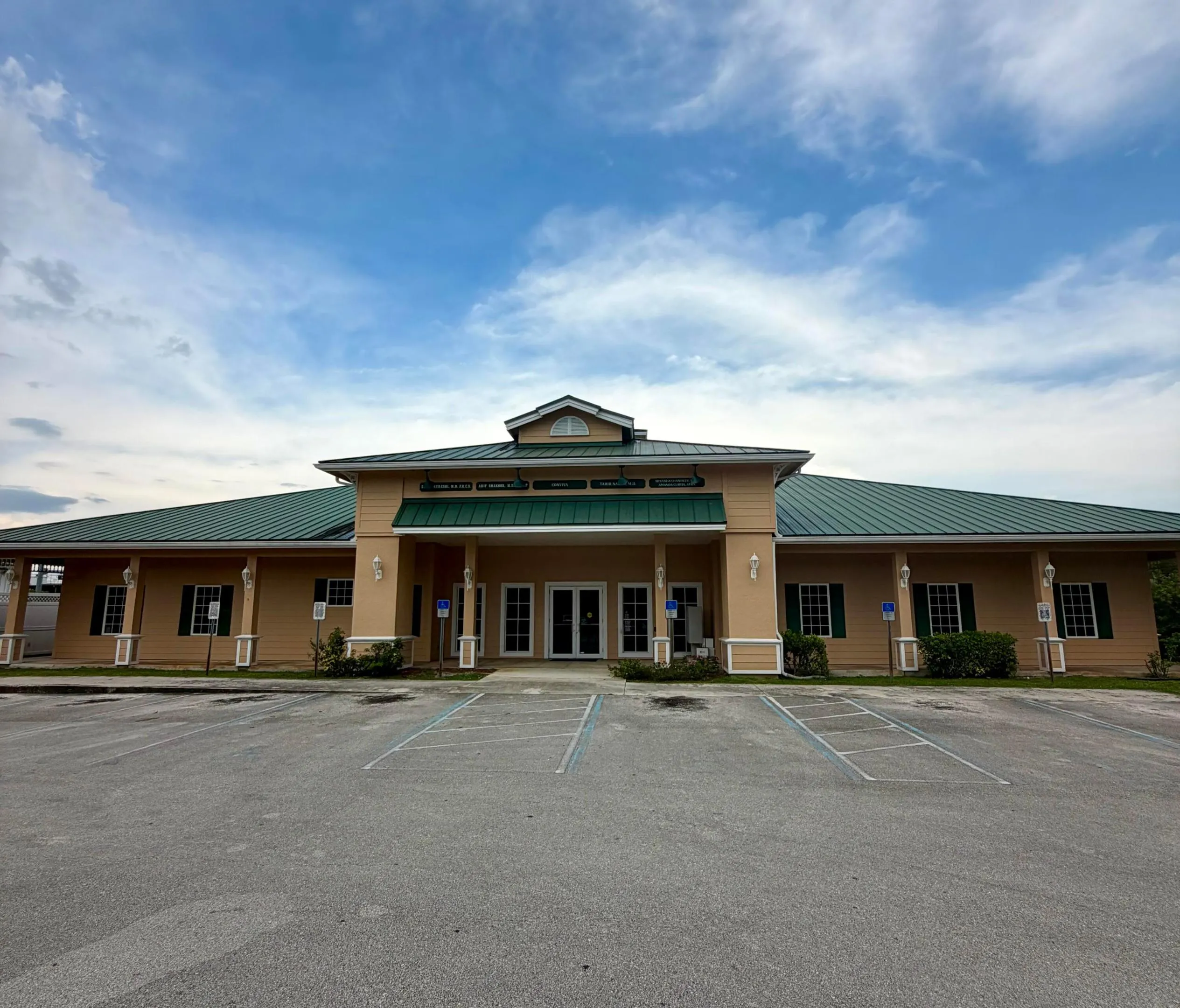 2257 U.S. Hwy 441 N #C