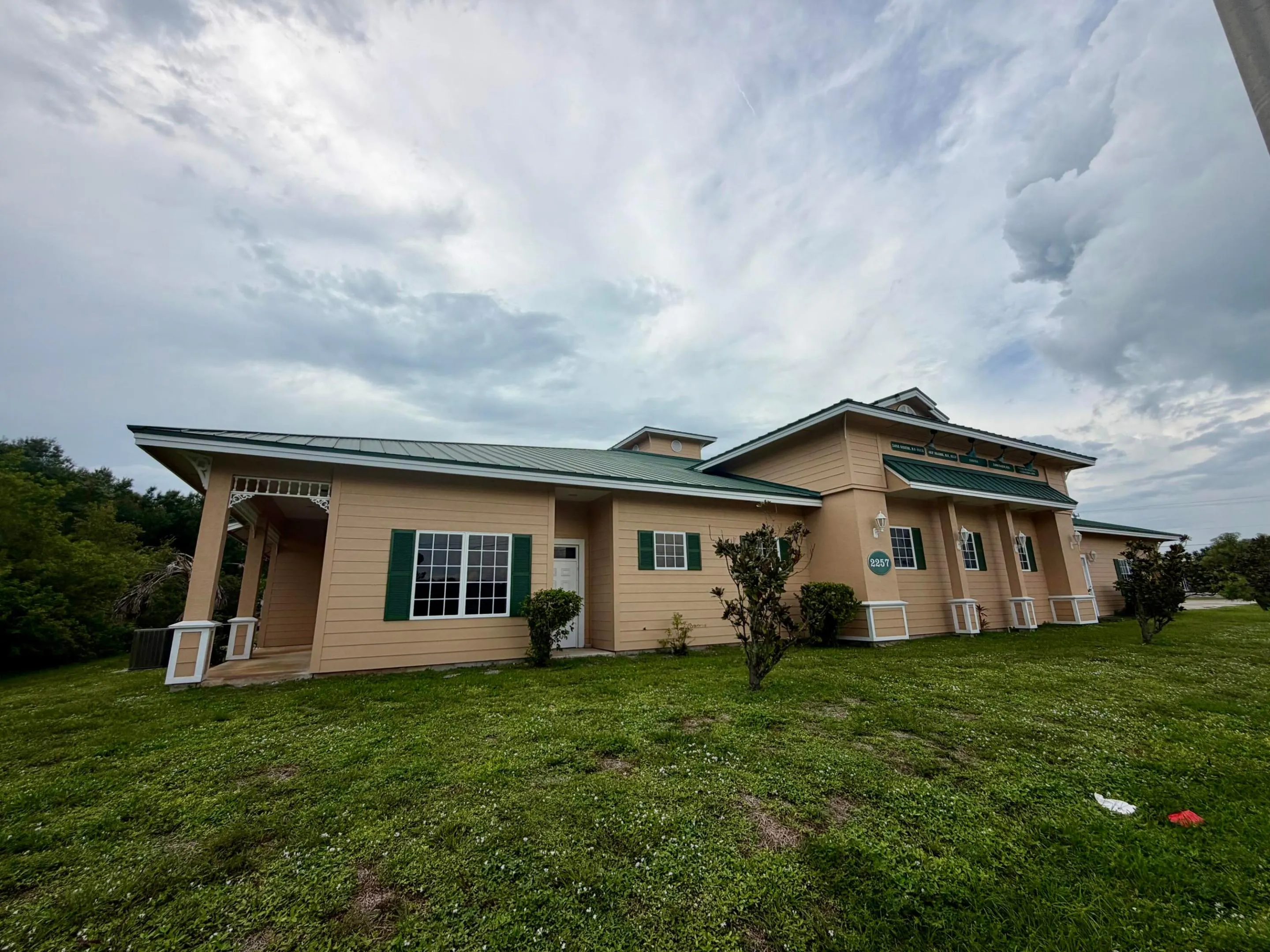 2257 U.S. Hwy 441 N #C