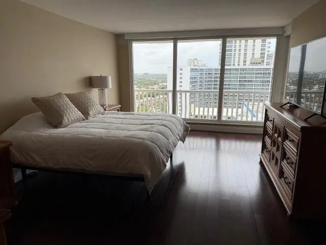 4020 GALT OCEAN Drive #1707