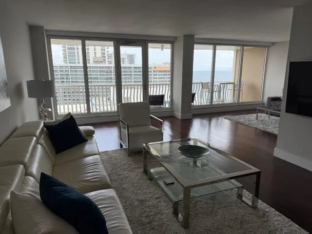 4020 GALT OCEAN Drive #1707