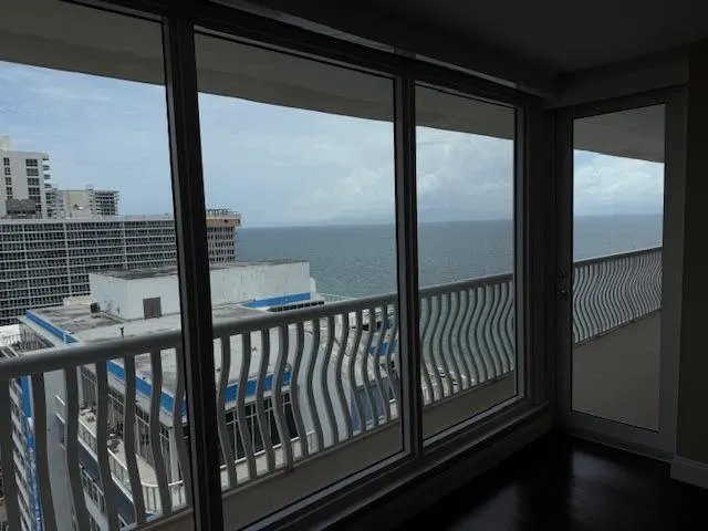 4020 GALT OCEAN Drive #1707