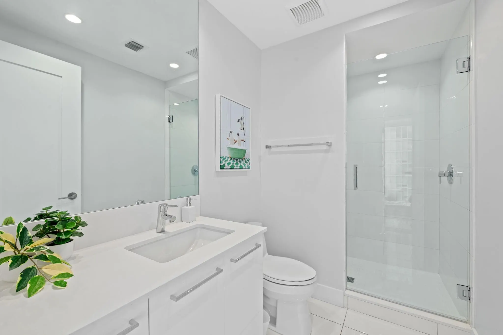 100 E LAS OLAS Boulevard #2404